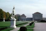 Poseiden, Gardens, Path, Walkway, statues, Nymphenburg Castle, Schlo? Nymphenberg, Munich, CEGV05P09_06