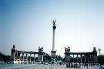 Heroe's square, Hos?k tere, Millennium Memorial, statue complex, colonnades, famous landmark, Budapest, CEHV01P01_06