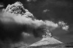 Mount Vesuvius, Erupting, Eruption, Explosion, smoke, Volcano, Italy, DAVV01P04_07B
