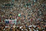 Audience, People, Crowds, Spectators, JFK Stadium, Live Aid Benefit Concert, 1985, EMCV01P07_02