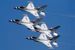 Diamond Formation of the USAF Thunderbirds, F-16 Fighting Falcon, MYFV11P15_15C