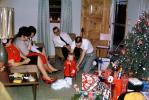 Tree, infant, dad, mom, Presents, Decorations, Ornaments, 1950s, 1940s, PHCV03P09_17