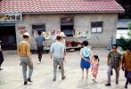 Girl, Retro, shop, store, Mrs Kim with daughter, Korea, June 7 1979, 1970s, PLGV03P12_17