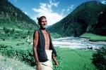 Nepal, Man, Male, Guy, Araniko Highway, la Bothe-Kosi river, PORV08P10_14