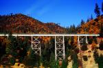 Railroad Bridge, Feather River Canyon Route, California, Sierra-Nevada Mountains, 24 October 1994, VRFV03P14_07